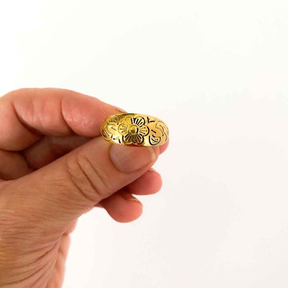 Floral Etched Market Brass Ring - Picture 4 of 5